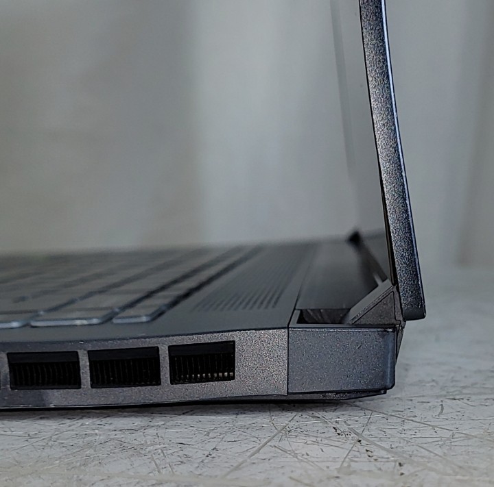 MSI WS66 MS-16V4 Laptop Core I9-11900H 8GB SEE NOTES