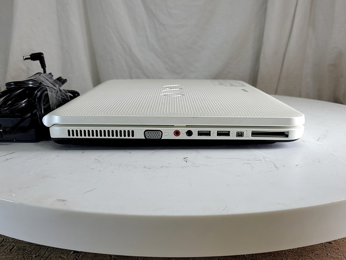 SONY VAIO VGN-NS110E Laptop PENTIUM DUAL T3200 2GB 160GB SEE NOTES