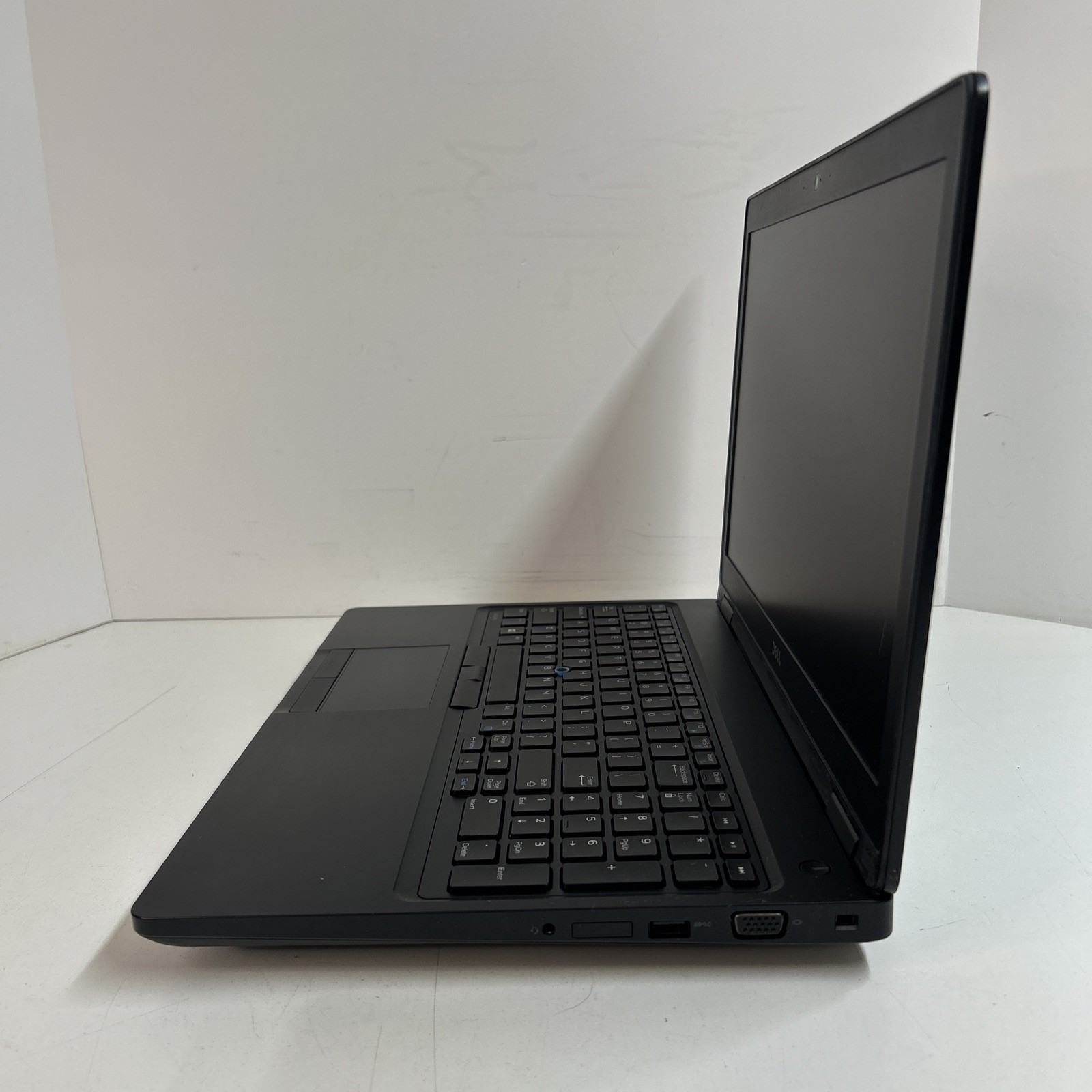 Dell Latitude 5580 15.6″ i5-6300u 16GB Ram 256GB SSD Win 11 Pro Needs🔋