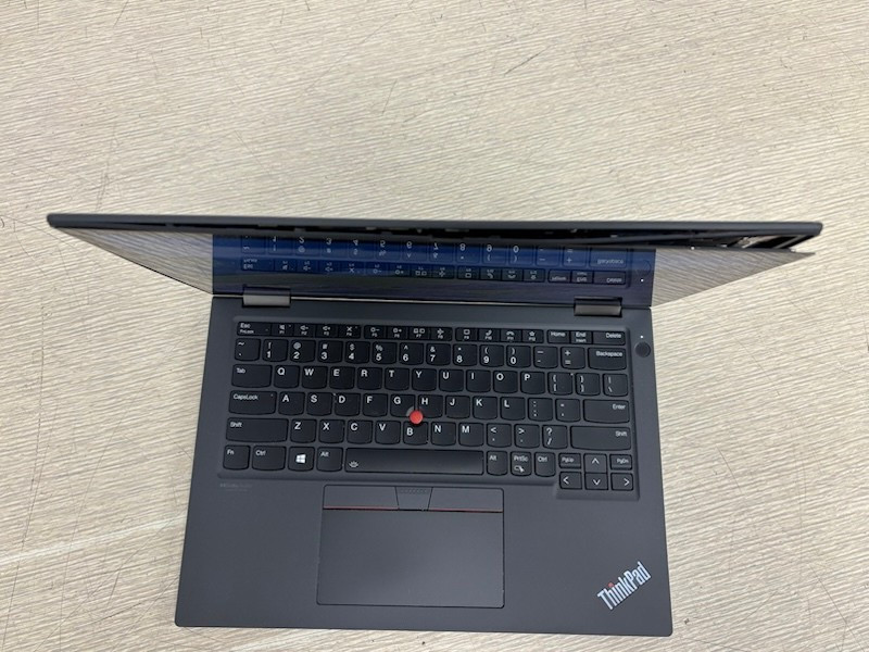 Lenovo ThinkPad X13 Yoga Gen 2 13″ i5-1145G7 16GB 256GB SSD W11P (screen issue)