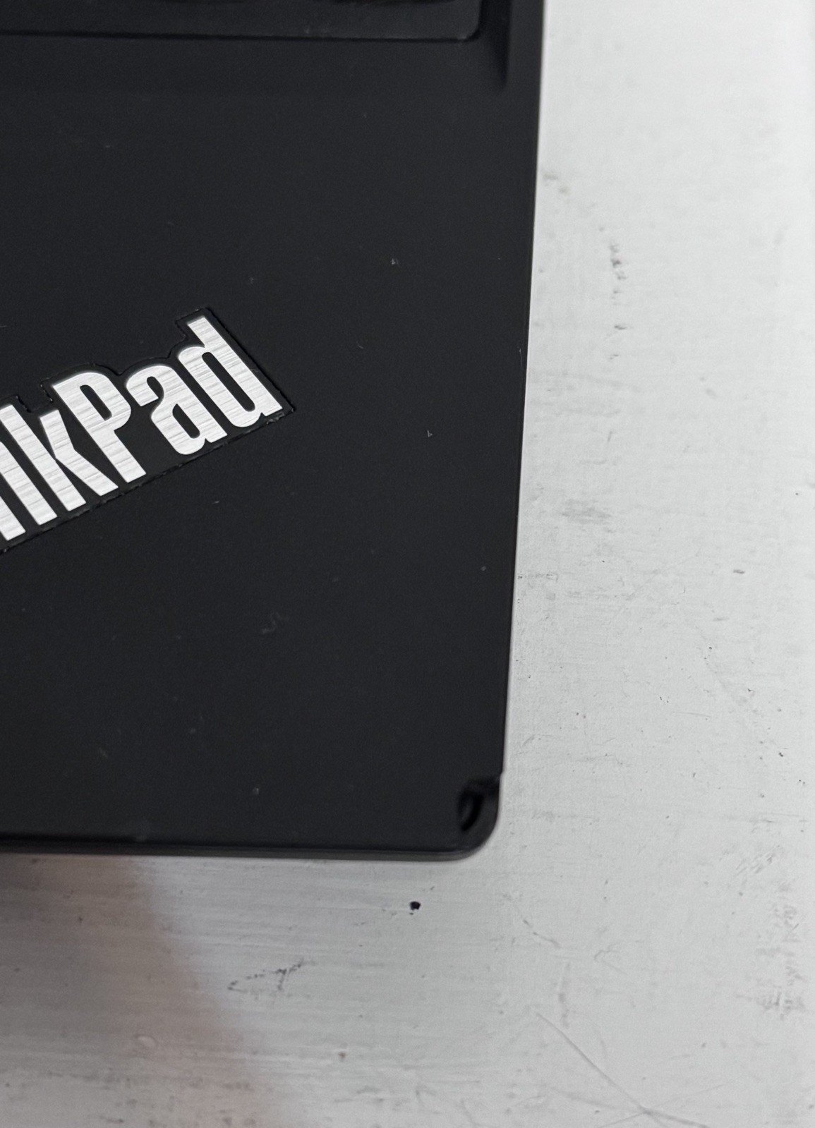 LENOVO ThinkPad T590 15.6″ NO SSD & OS | POWERS ON BUT DOES NOT DISPLAY