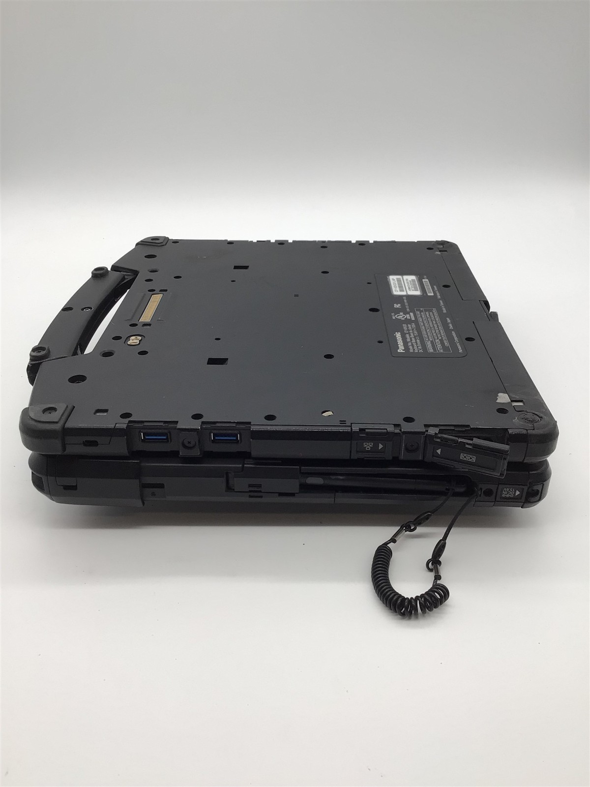 Panasonic Toughbook CF-33 i5-7300U 2.6GHz/8GB RAM/256GB SSD *Missing Battery*