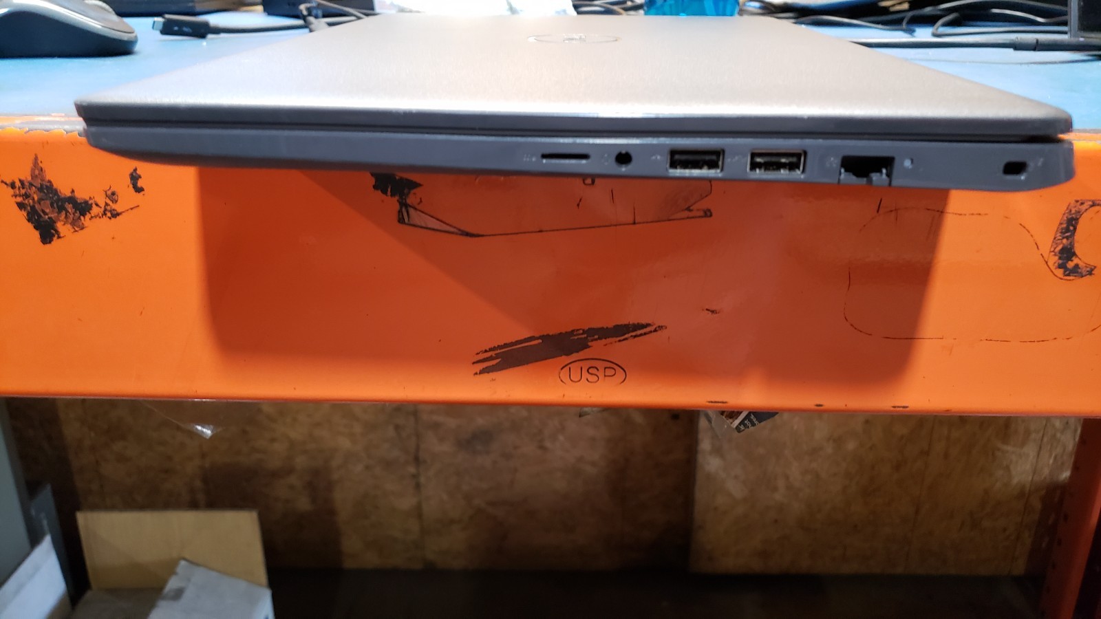 Dell Latitude 3510 15.6″ i5-10210U 16GB RAM 256GB NVME Windows 11 Pro ~