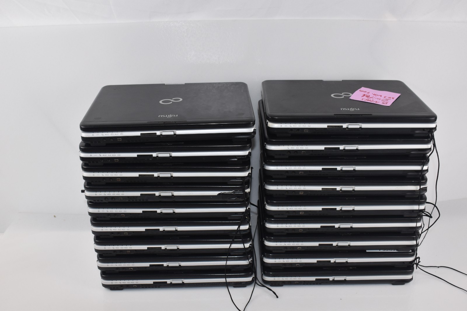 Lot Of 18 Fujitsu Lifebook T730 12″ Laptop Intel Core i3 370M 2.4GHz READ