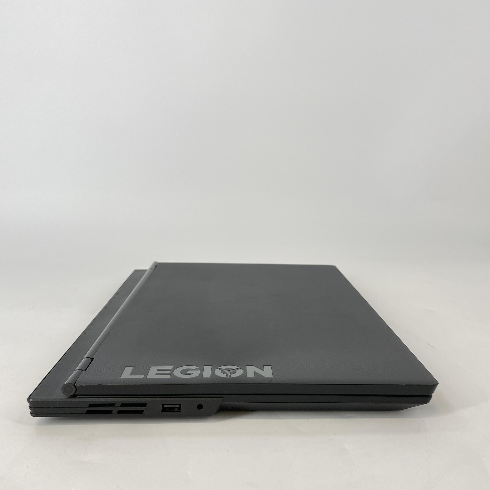 Lenovo Legion Y540 15.6 144Hz FHD i7-9750H 2.60GHz 32GB 1TB SSD RTX 2060 Good