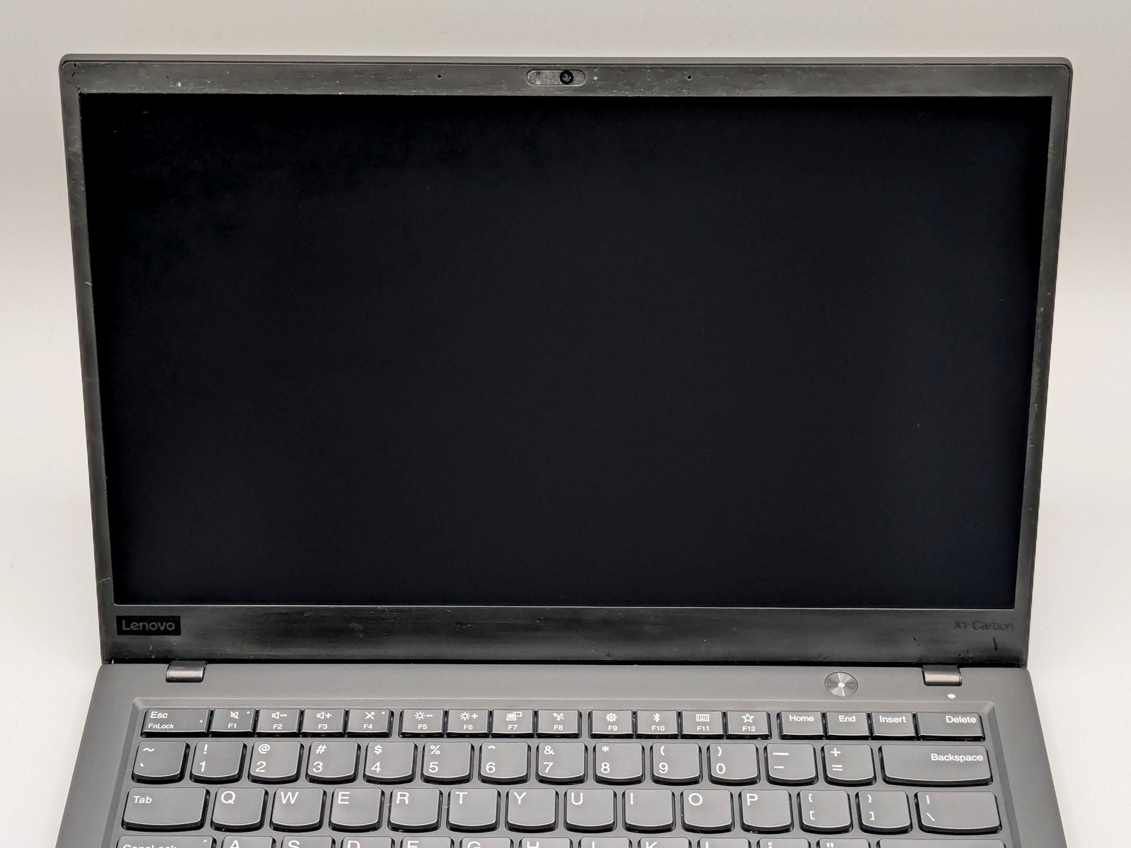 Lenovo ThinkPad X1 Carbon Gen 6 14″ FHD I7-8650U 256GB 16GB W11P Backlit FPR