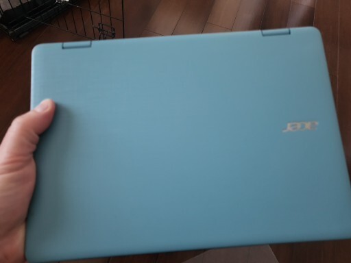 Acer Spin 1 Sp111-31 -4gb mem 32GB SSD Touch Screen/Tablet Boxed with Cord