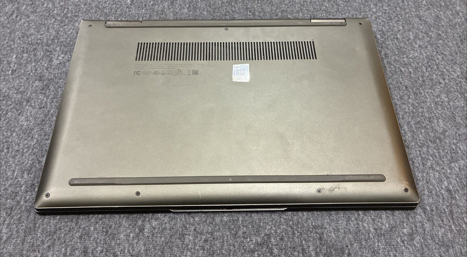 DEFECTIVE Lenovo Yoga 7i 14 Green FHD TOUCH i51135G7 12GB RAM 512GB SSD G3D