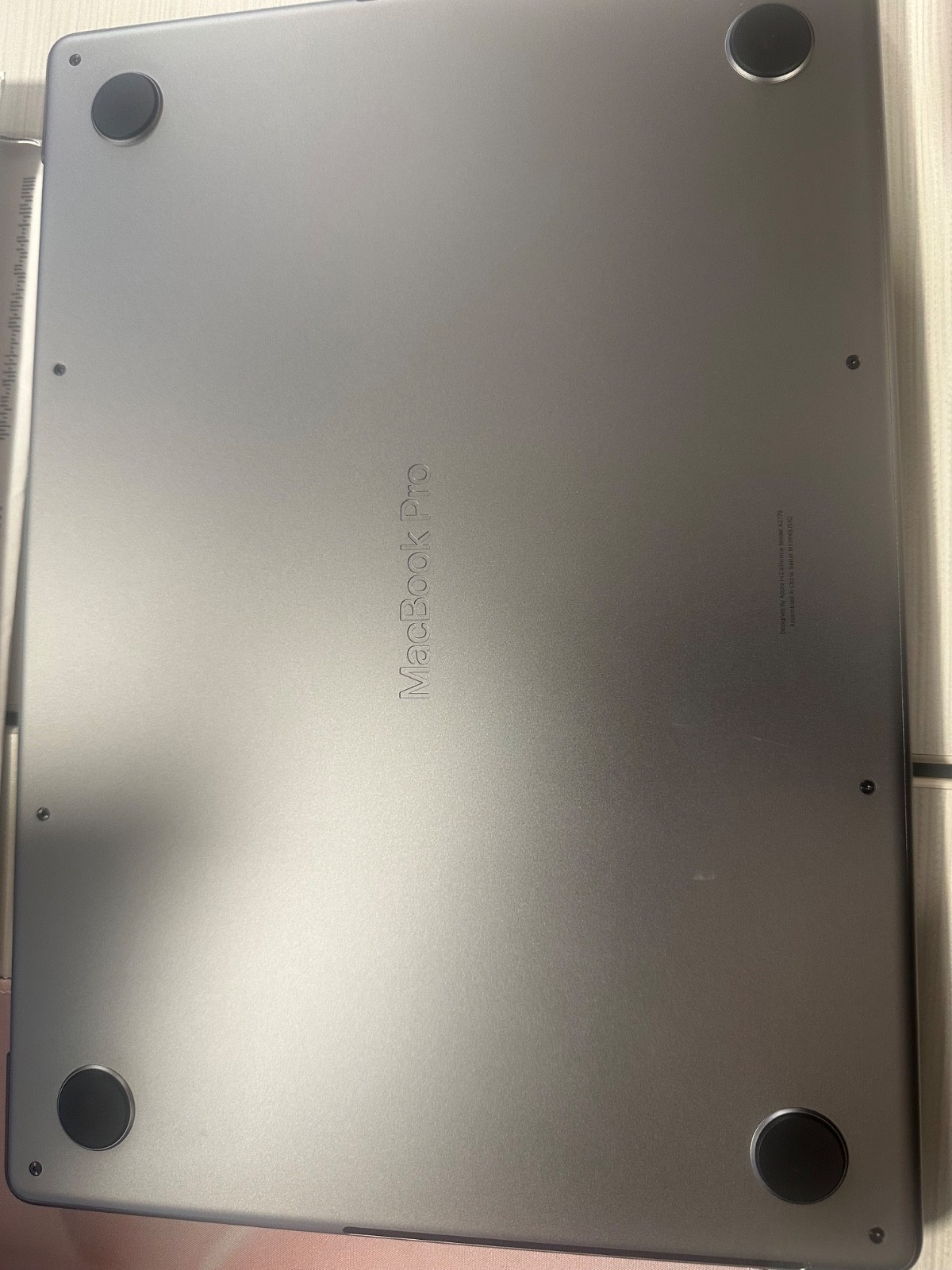 apple mack bookpro, space gray , looks brand new used a few times