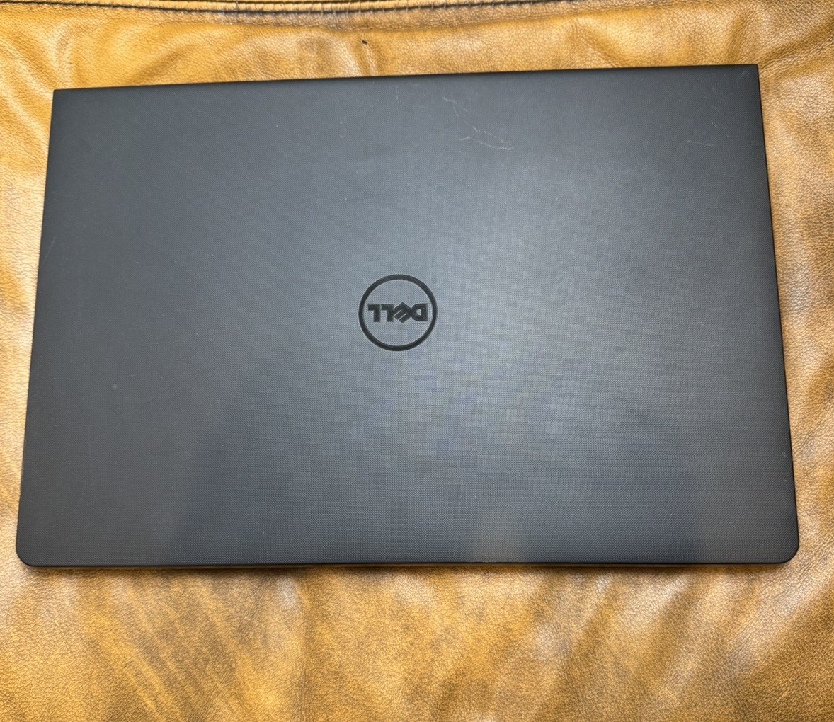 Dell Inspiron 15-3565/Amd A6-9225 2.60 ghz/4gb/1TB/Windows 10 Home No Power Cord
