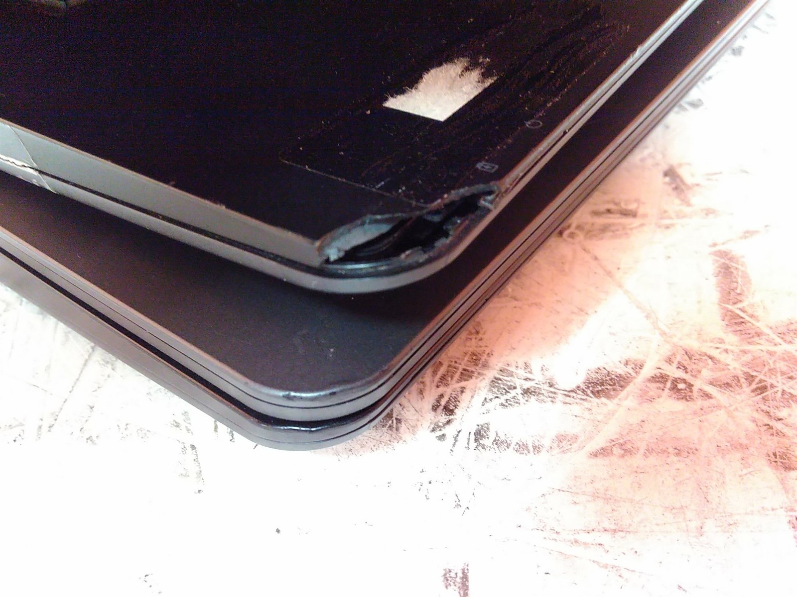 Cracked Screen Lot of 2 Dell Latitude 3450 i5-5200U 2.2GHz 4GB 0HD No PSU AS-IS