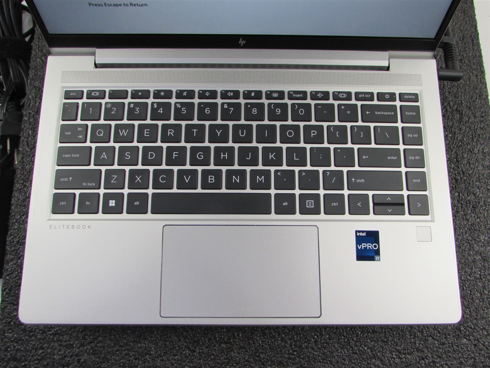 HP ELITEBOOK 640 (G9) 1920X1080 FHD TOUCHSCREEN I7-1270P NO SSD 8GB RAM NO O.S