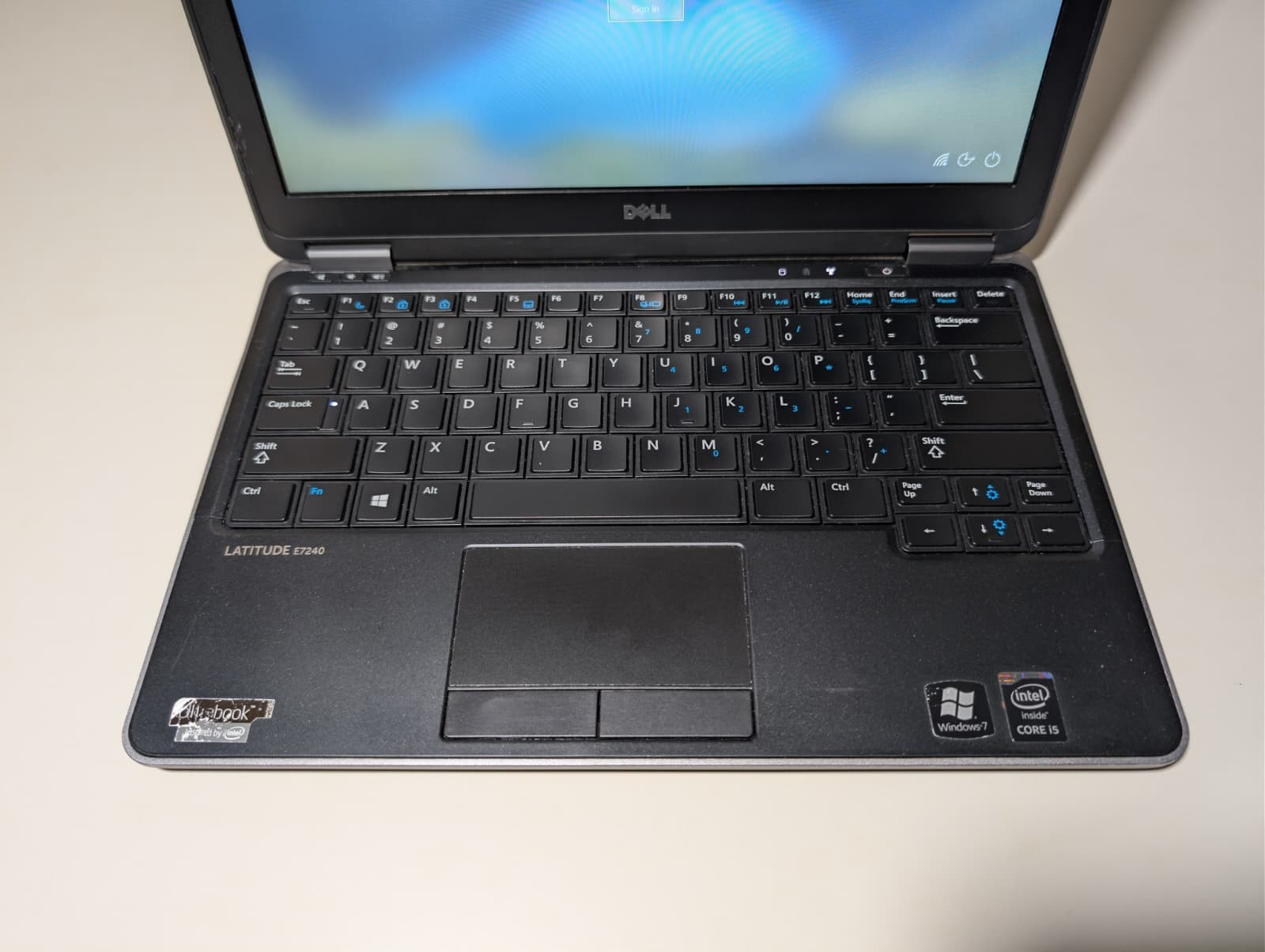 12″ Dell Latitude E7240 Excellent | i5 4th 8GB RAM 128GB SSD | Windows 10 Pro