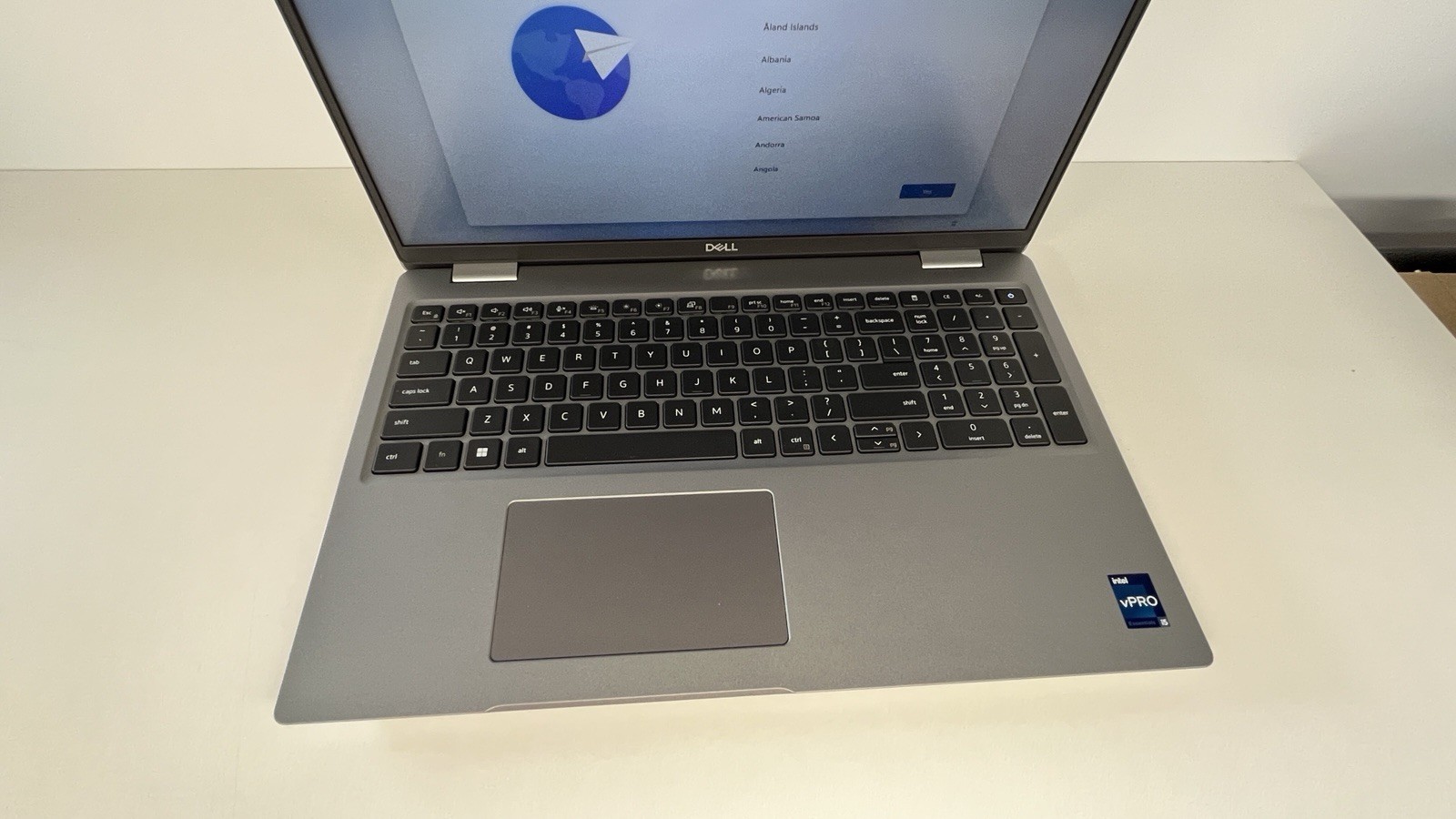 Dell Precision 3570 | i5-1235U | 512 NVME | 8GB DDR4 | Win 11 Pro | Intel Iris