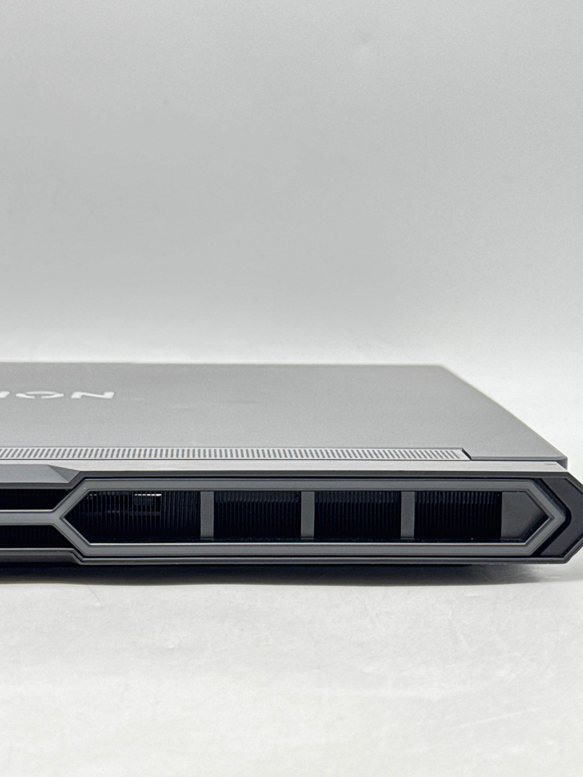 Lenovo Legion Pro 7 16IAX10H 16″ Ultra 9 275HX 64GB RAM 2TB SSD RTX 5080 16GB