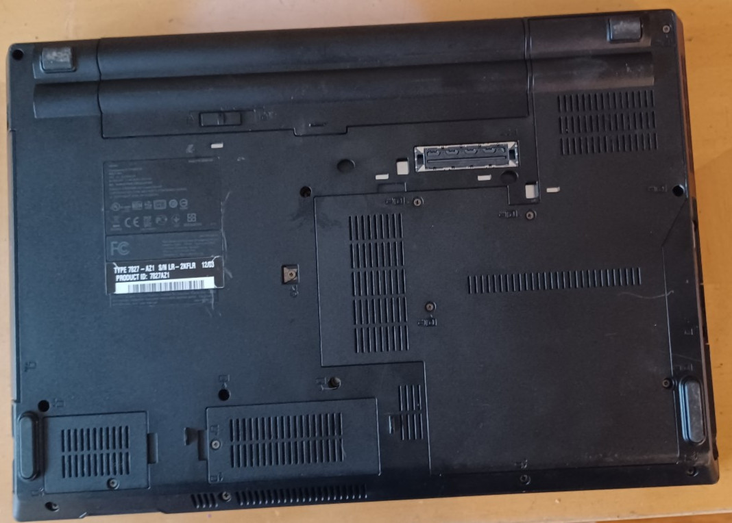 Lenovo ThinkPad L420 Core i5 2.50GHz 4GB RAM 320 HDD. AC Adapter Inc