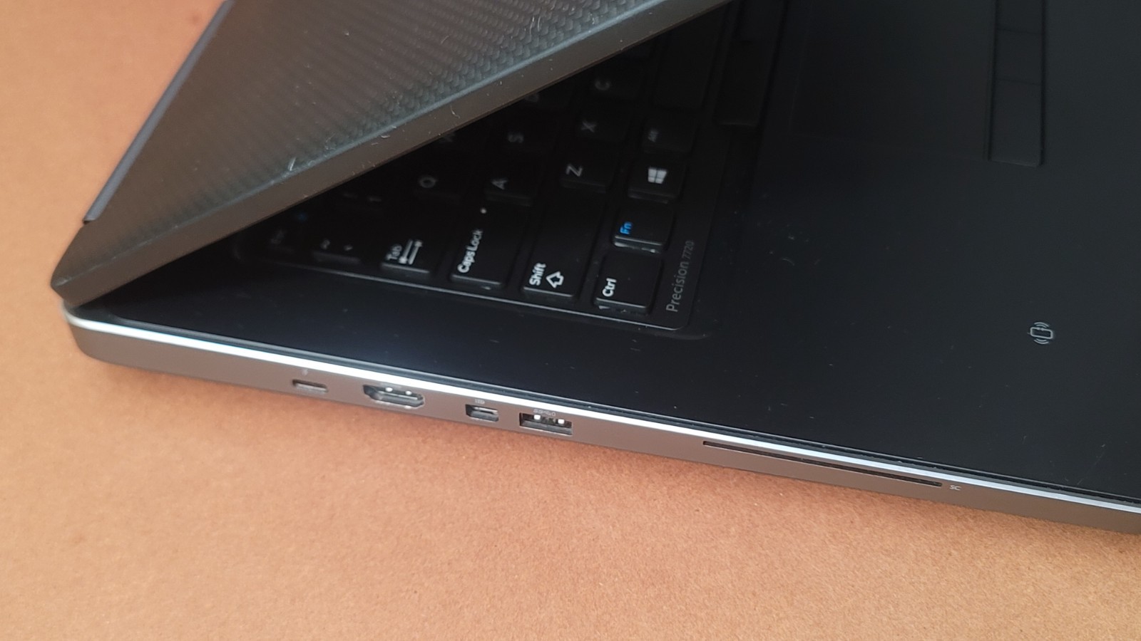 Dell Precision 7720 i7-7820HQ 2.9GHz 16GB RAM 256GB SSD 1TB HDD Win11 Pro/Offic