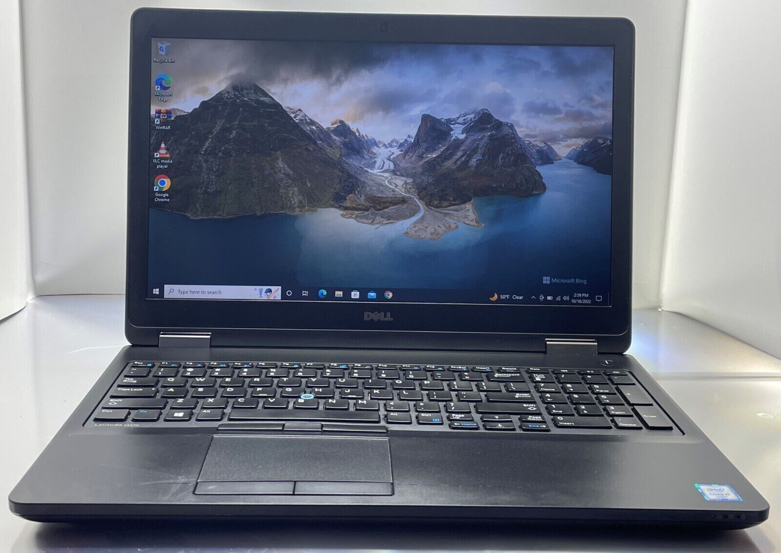 Dell Latitude E7450 Laptop 2.3GHz i5-5300U 8GB 256GB SSD- Win10