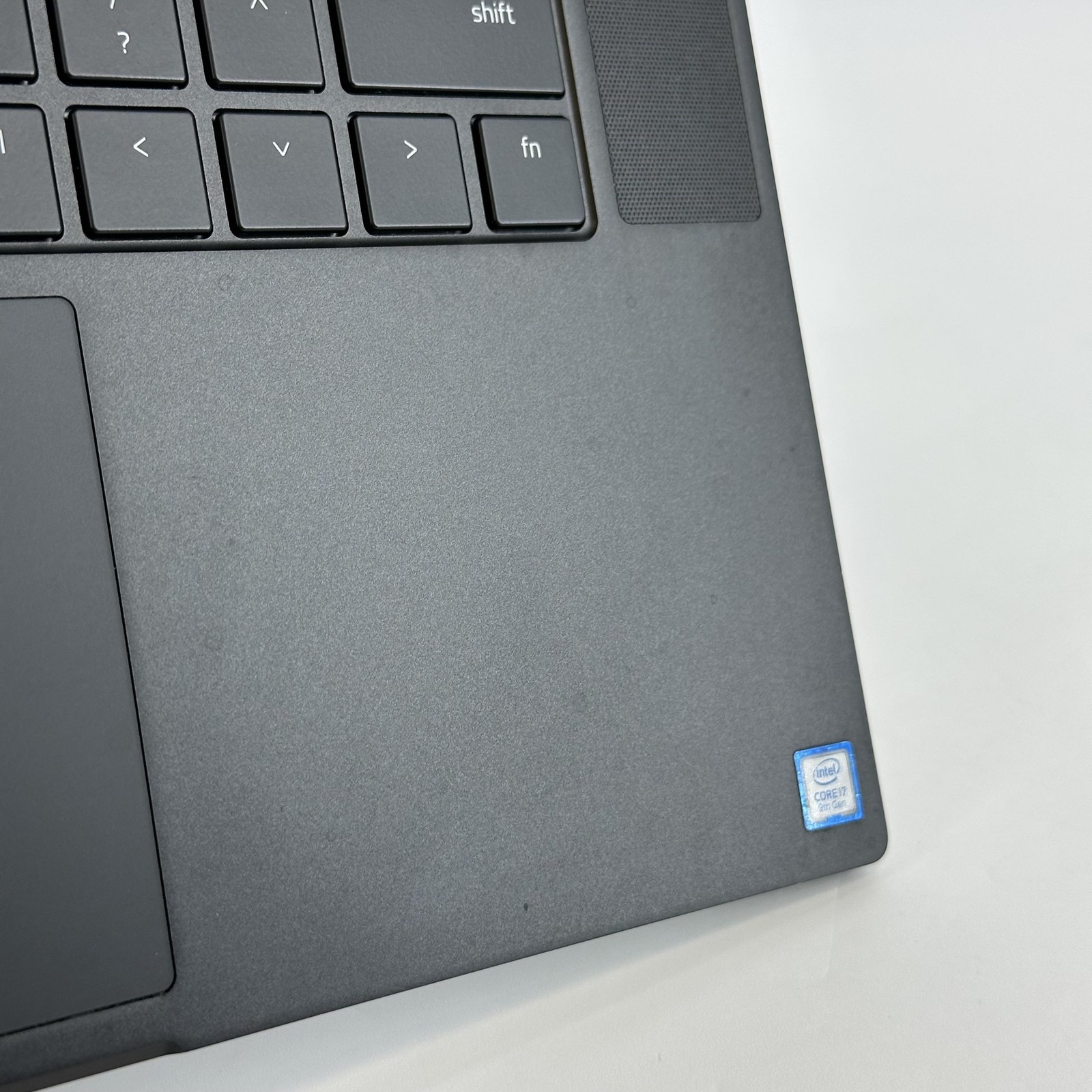 Razer Blade 15 Advanced 240Hz FHD i7-9750H 2.60GHz 16GB 1TB SSD RTX 2080 Max-Q