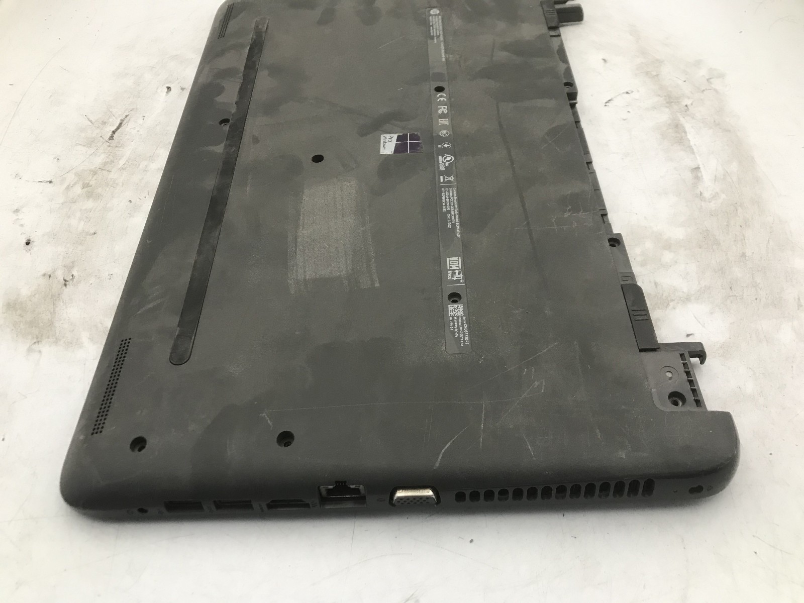 HP 250 G4 – FOR PARTS/REPAIR – CORE/MOTHERBOARD ONLY – NO SCREEN – READ DESC -BB