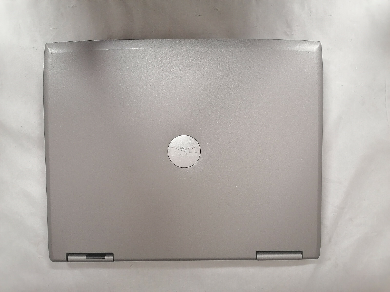 FOR PARTS 15″ Dell Latitide D505 Pentium M 1.6 1GB DDR No Hard Drive, No Battery