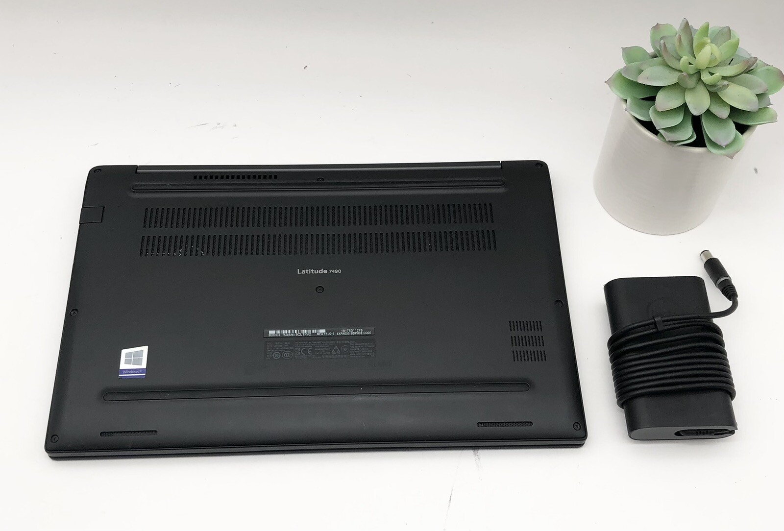 Dell Latitude 7490 Laptop 1.90GHz Intel Core i7-8650U 16GB DDR4 RAM 512NVME