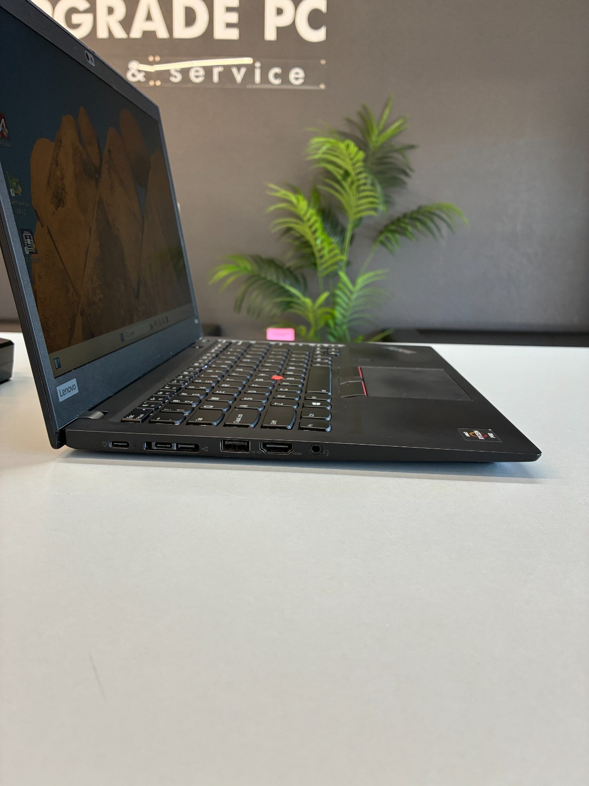 Lenovo ThinkPad T495s: Touch 14″ / Ryzen 7 3700U / RAM 16Gb / SSD 512Gb / Win 11