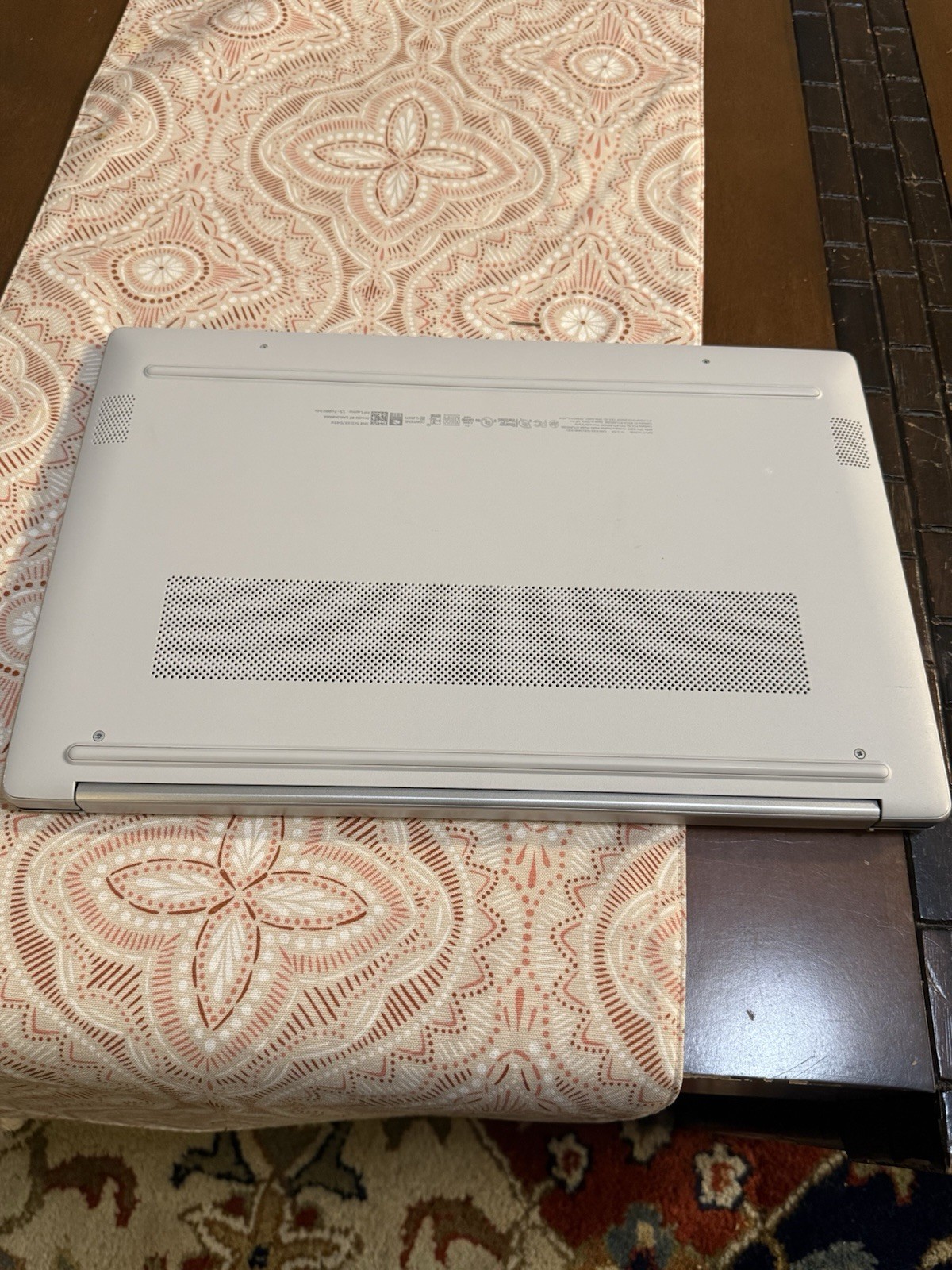 Silver HP Laptop 15, AMD Ryzen 5 7520U, 16GB DDR4 RAM, 256GB SSD, 15.6”, Win 11