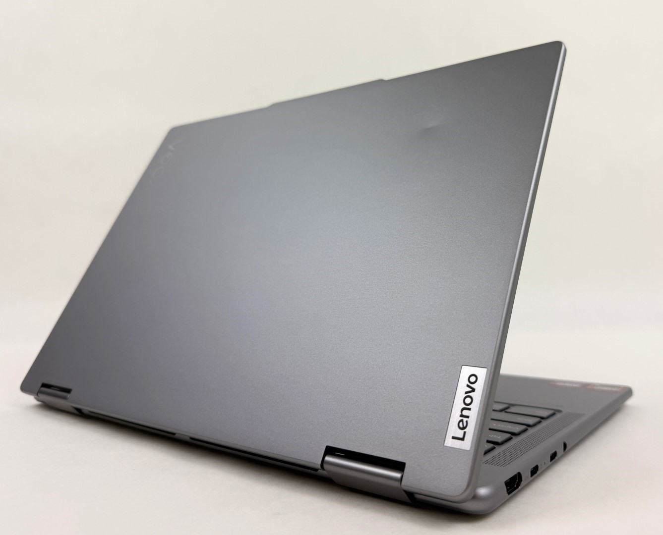 Lenovo YOGA 7 14AHP9 14″ Touch Ryzen 5 8640HS 8GB 512GB SSD W11H 2in1 – Dent