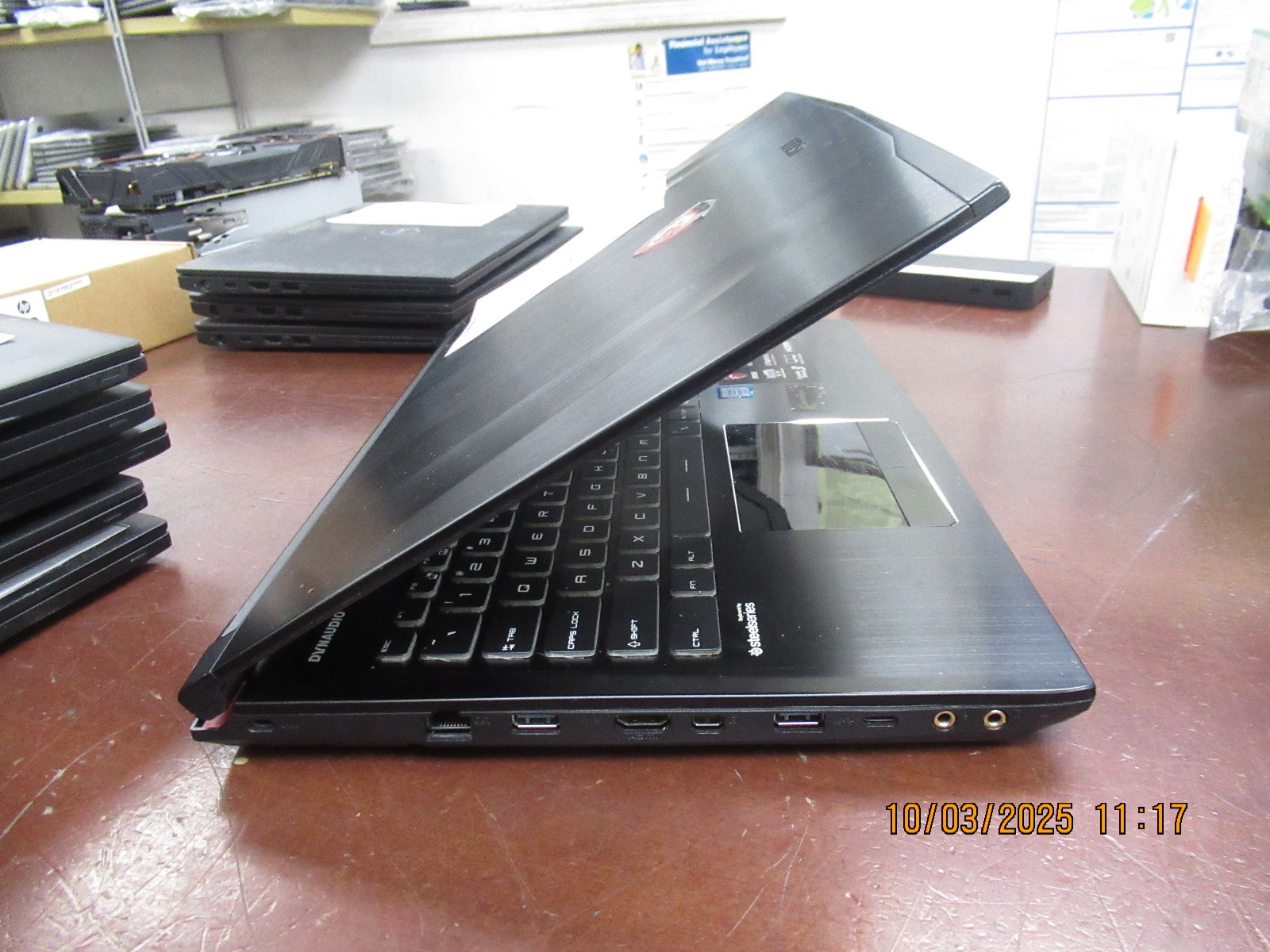 MSI GE62 6QF i7 6700HQ 2.60GHz 32GB 1TB HDD NVIDIA GTX 970M Ubuntu Laptop[No AC]