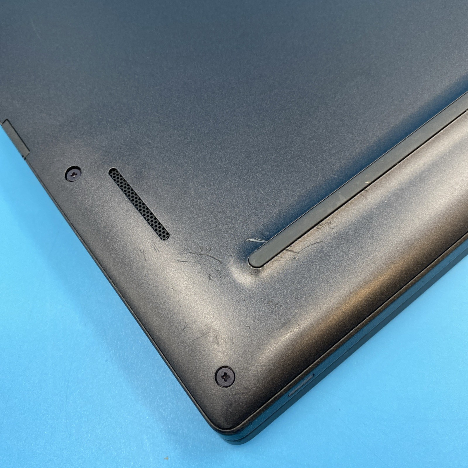 Dell Latitude 7420 | i5-1145G7 | 8GB RAM | 256GB SSD | WIN 11 PRO | 72% BATT