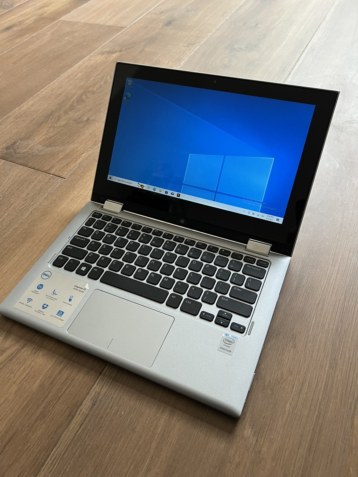 Dell Inspiron 11 3195 11.6″ (64GB, AMD A9, 2.60GHz, 4GB) Laptop – Gray