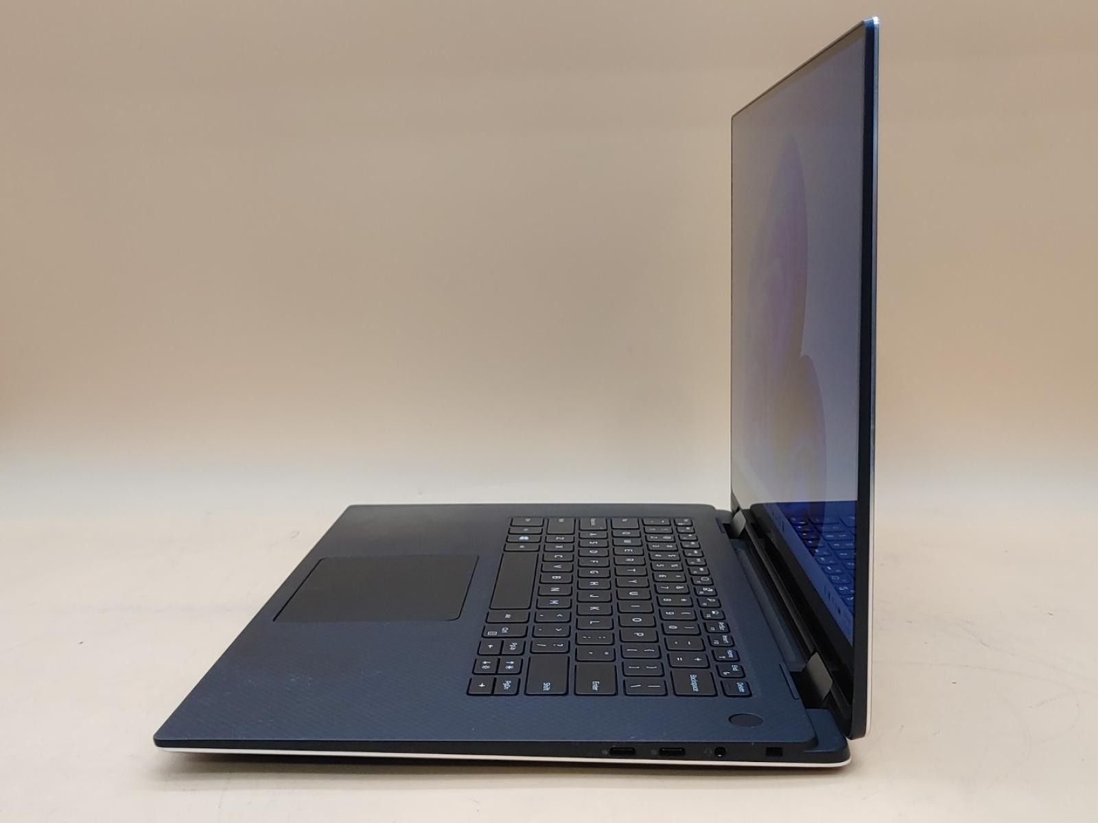 Dell XPS 15 9575 2-in-1 Touch i7-8705G 16GB 512GB Radeon RX Vega Win11 *NO A/C*