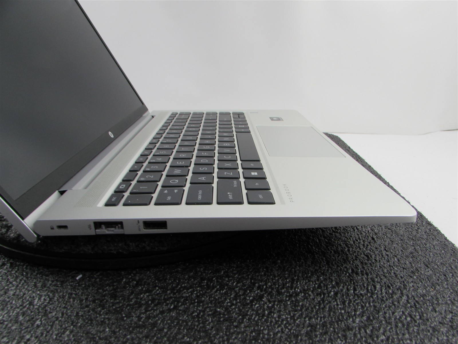 HP PROBOOK 445 (G9) FHD AMD RYZEN 5 5625U 512GB SSD 16GB RAM AMD GPU NO O.S