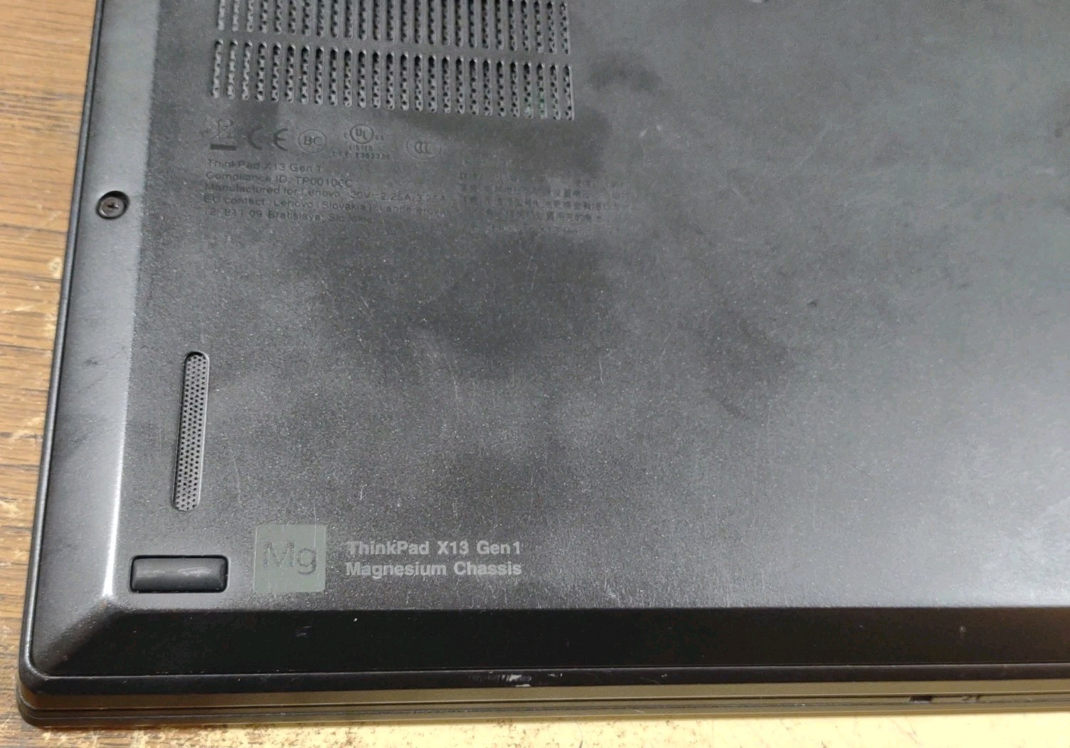 LENOVO THINKPAD X13 (Gen 1) W/ INTEL I5-10310U, 512GB SSD, 8GB.