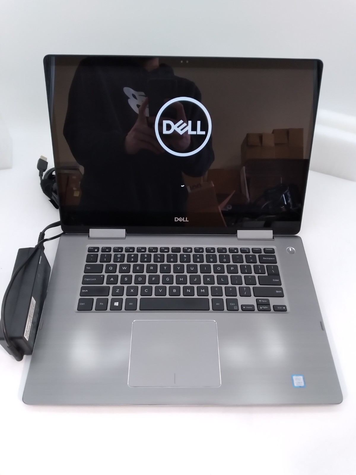 Dell Inspiron 7573 15″ 2-in-1 | i5-8250 @ 1.6GHz 8GB RAM 500GB HDD Win 11 Home