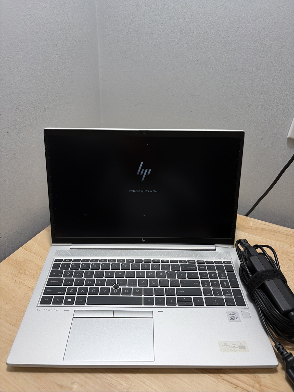 HP EliteBook 850 G7 CORE I7-10610U 1.8GHZ 32GB 256GB SSD WCAM WIFI W11 & CORD