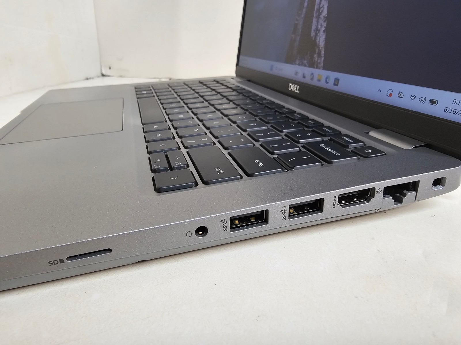Dell Latitude 5431 Laptop – i7-1270P 16GB 512GB SSD Webcam 14″ Touchscreen – SP1