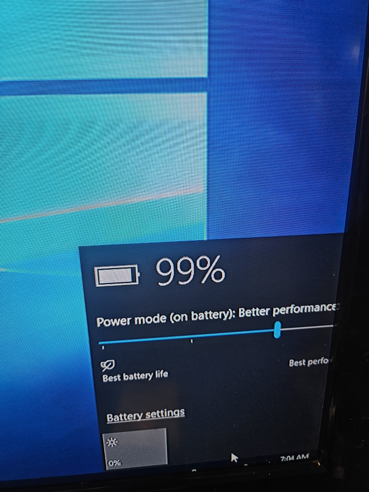 Lenovo Laptop Intel Pentium 5405U 2.3GHz 4GB 250GB Windows 10 broken LCD