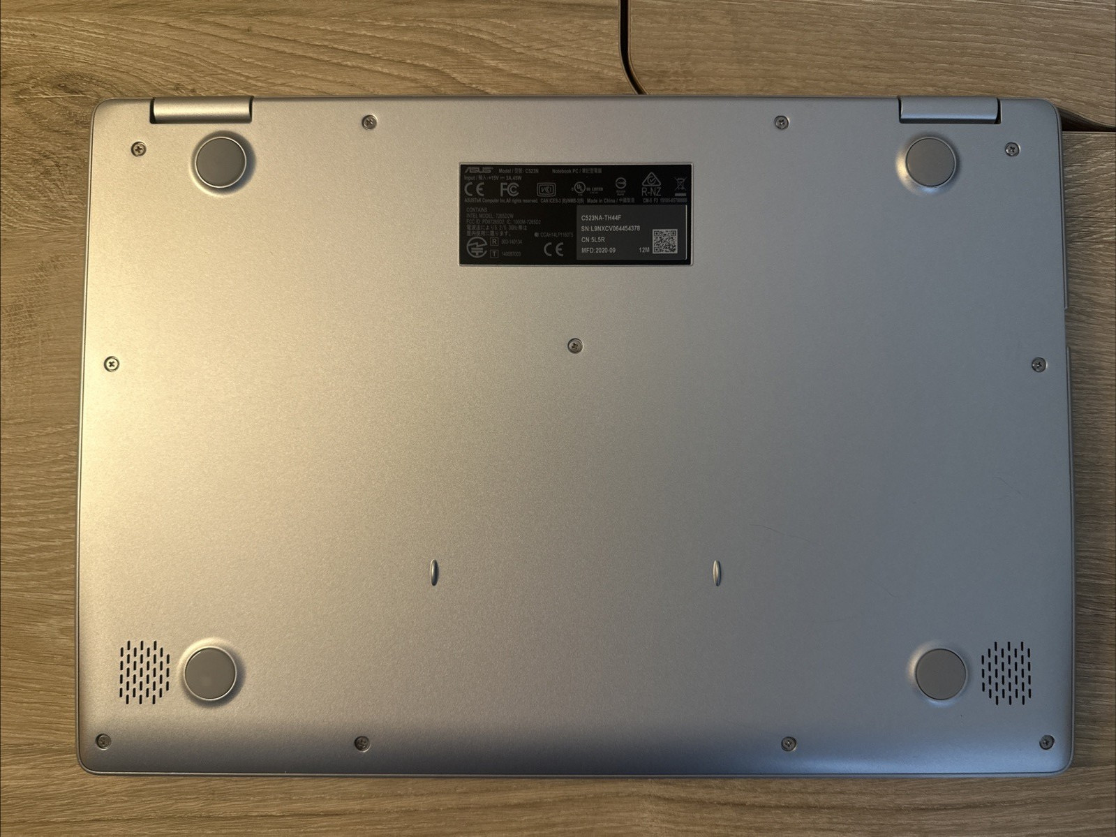 15.6″ ASUS C523NA Chromebook Intel Celeron N3350 1.1 GHZ 4GB RAM 64GB eMMC