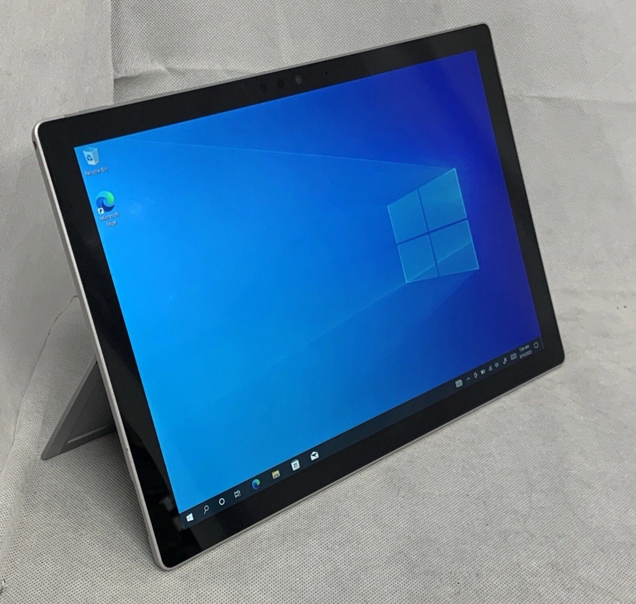 Microsoft Surface Pro 6 12.3″ Wi-Fi, 256GB , i5/Platinum- No Charger