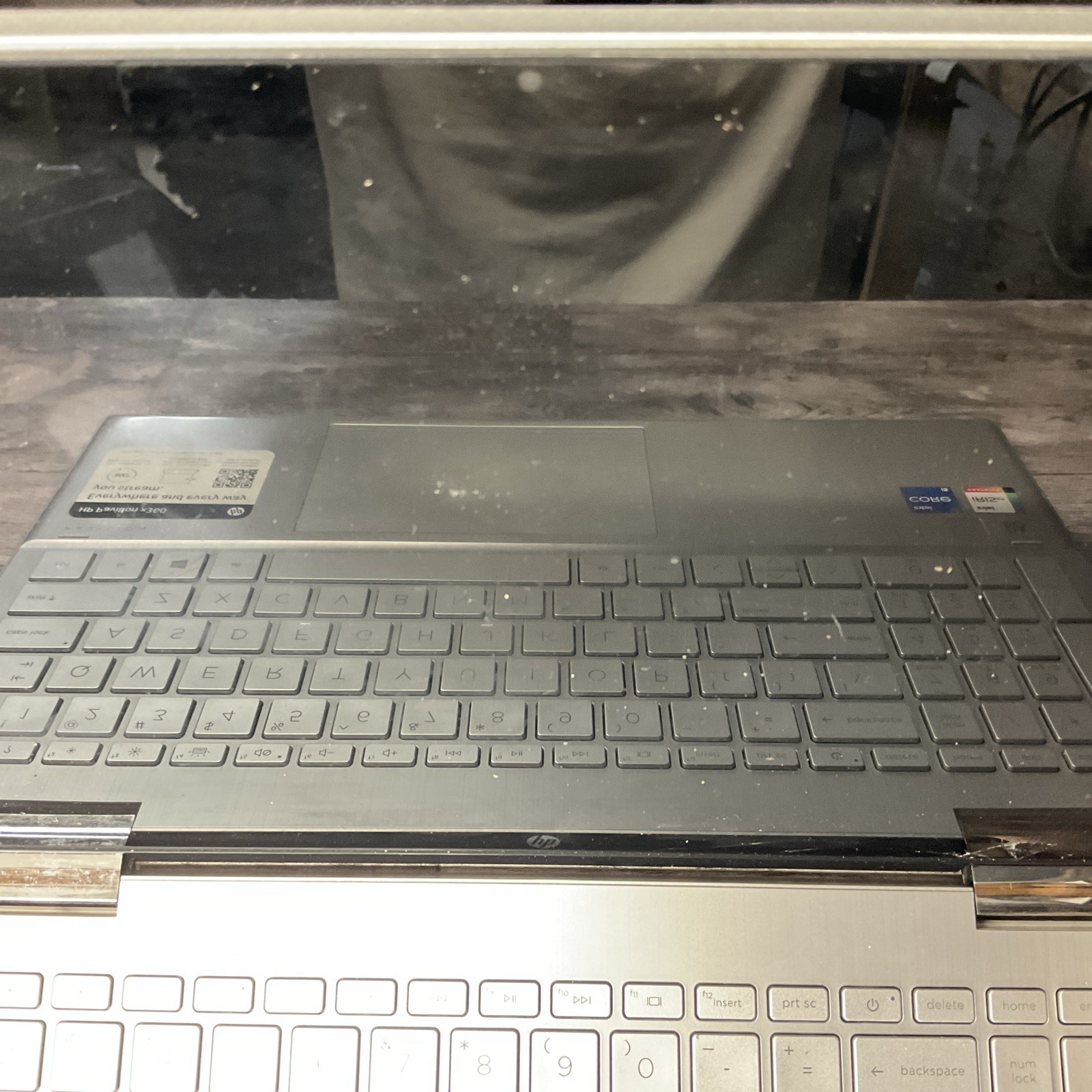 HP Pavilion x360 Convertible 15 / i5 11th Gen / No Power / Cracked Screen / M5
