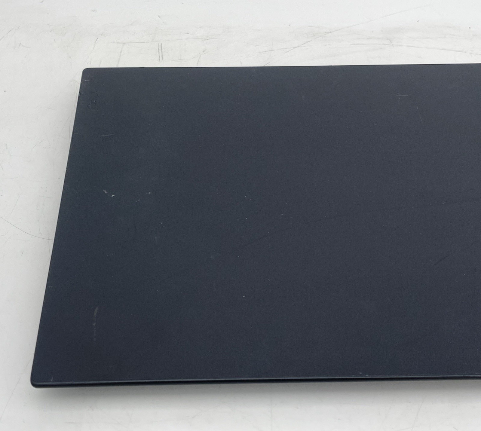 Lenovo ThinkPad T470s 14″ Laptop w/ i5-6300U 2.4GHz CPU 8GB RAM No SSD No Batt
