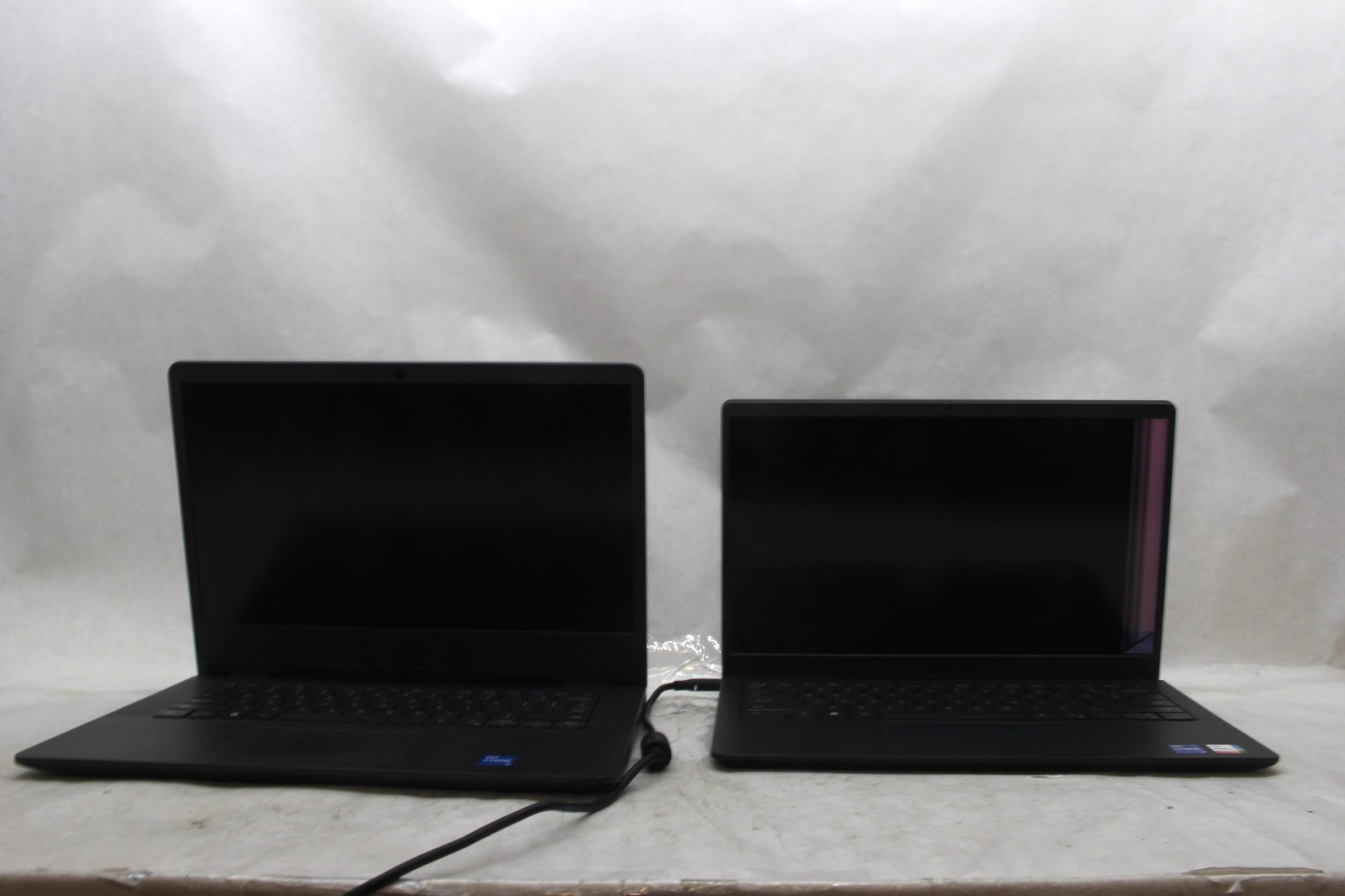 Lot of 1 Dell Vostro 3400 & 1 3420 14″ Laptops i5 & i7 No RAM NO SSDS AS-IS