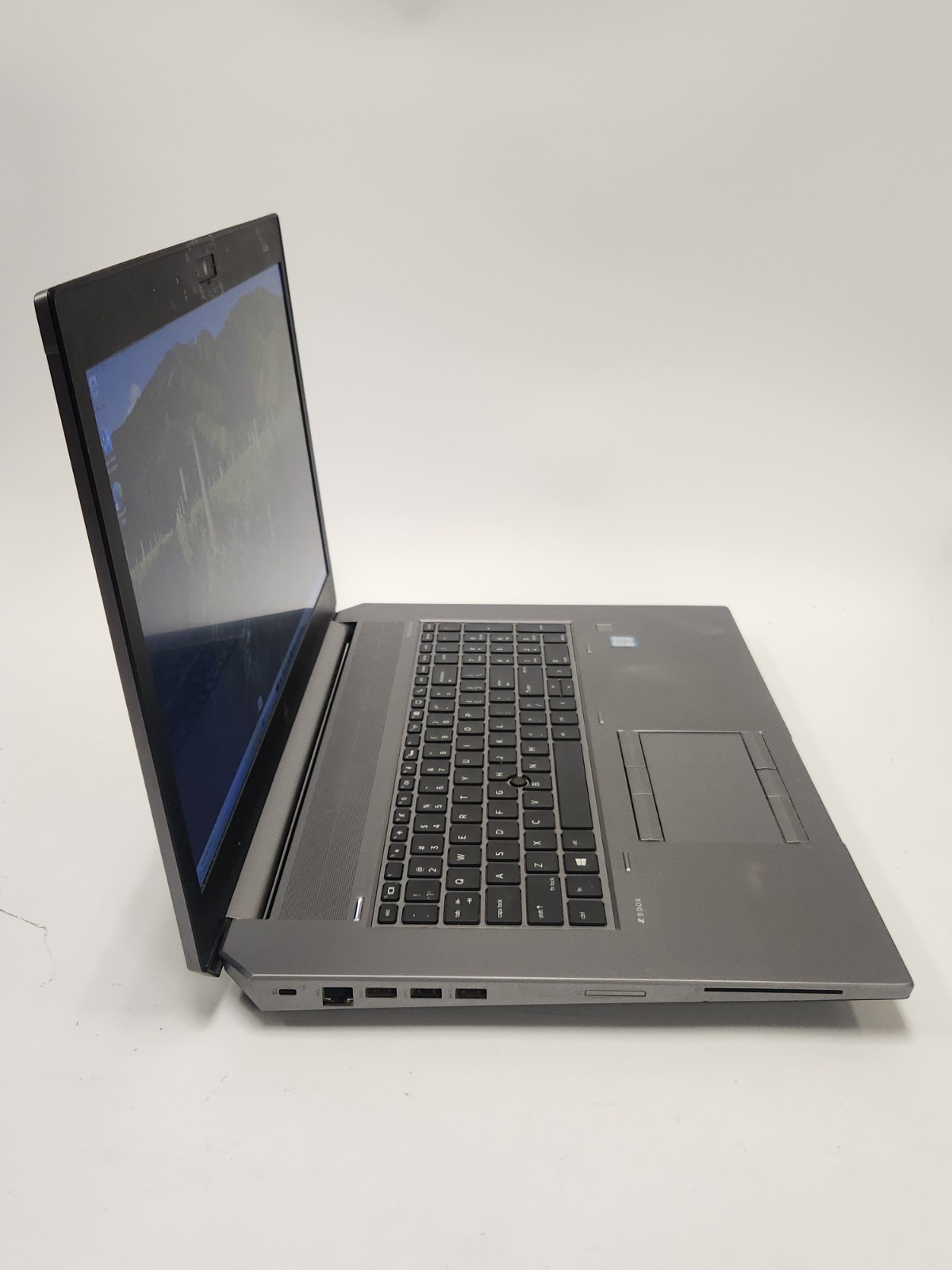 HP ZBOOK 17 G6 17″ i7-9850H 2.60GHz 32GB RAM 512GB NVMe W11P RTX 3000 *READ*