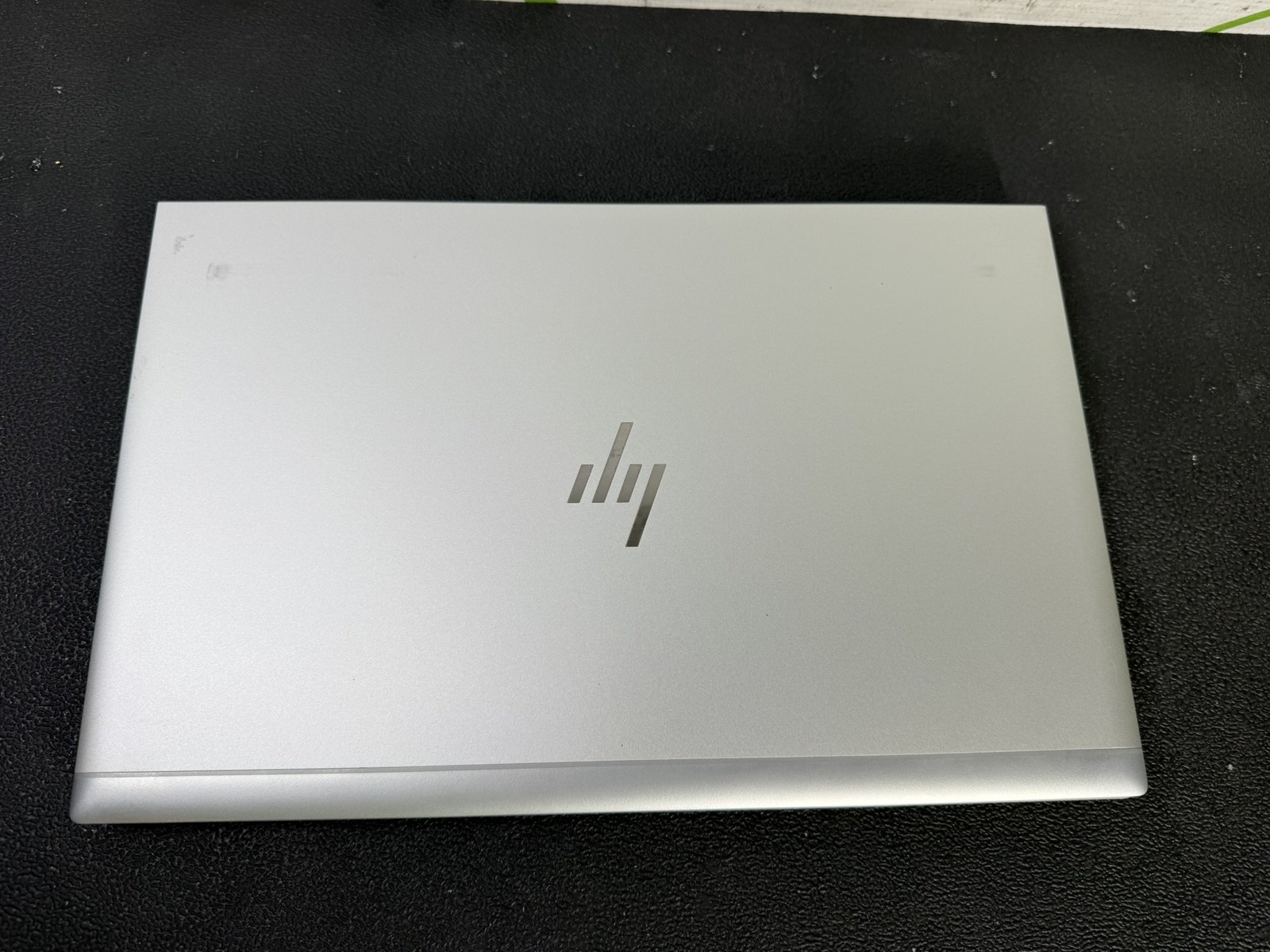 HP EliteBook 850 G8 15.6″ Core i5-1135G7 2.4GHz 16GB DDR4 256GB SSD Win 11 Pro