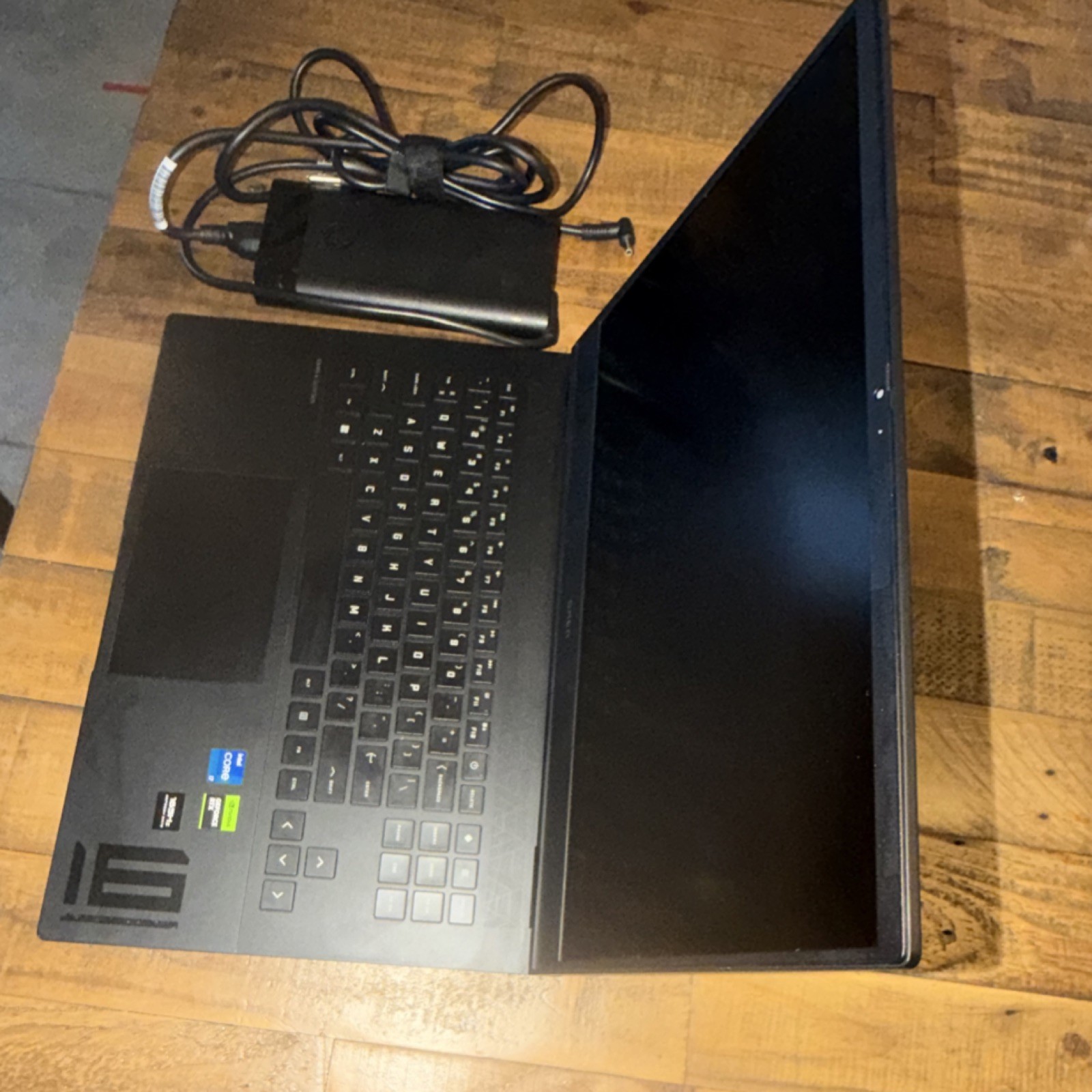 HP OMEN 16.1″ Gaming Laptop i7 13620H RTX 4060 16GB 1TB SSD Shadow Black