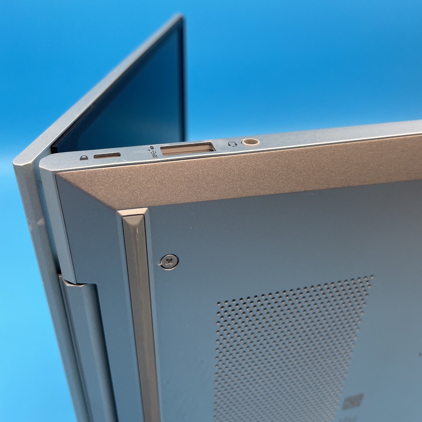 HP ProBook 630 G8 | i5-1145G7 | 16GB RAM | 512GB SSD | WIN 11 PRO | 74% BATT