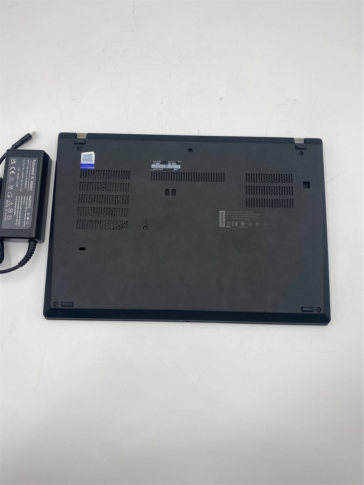 Lenovo Thinkpad T495 Ryzen 5 3500U 8GB RAM 256GB SSD Batt: 83%