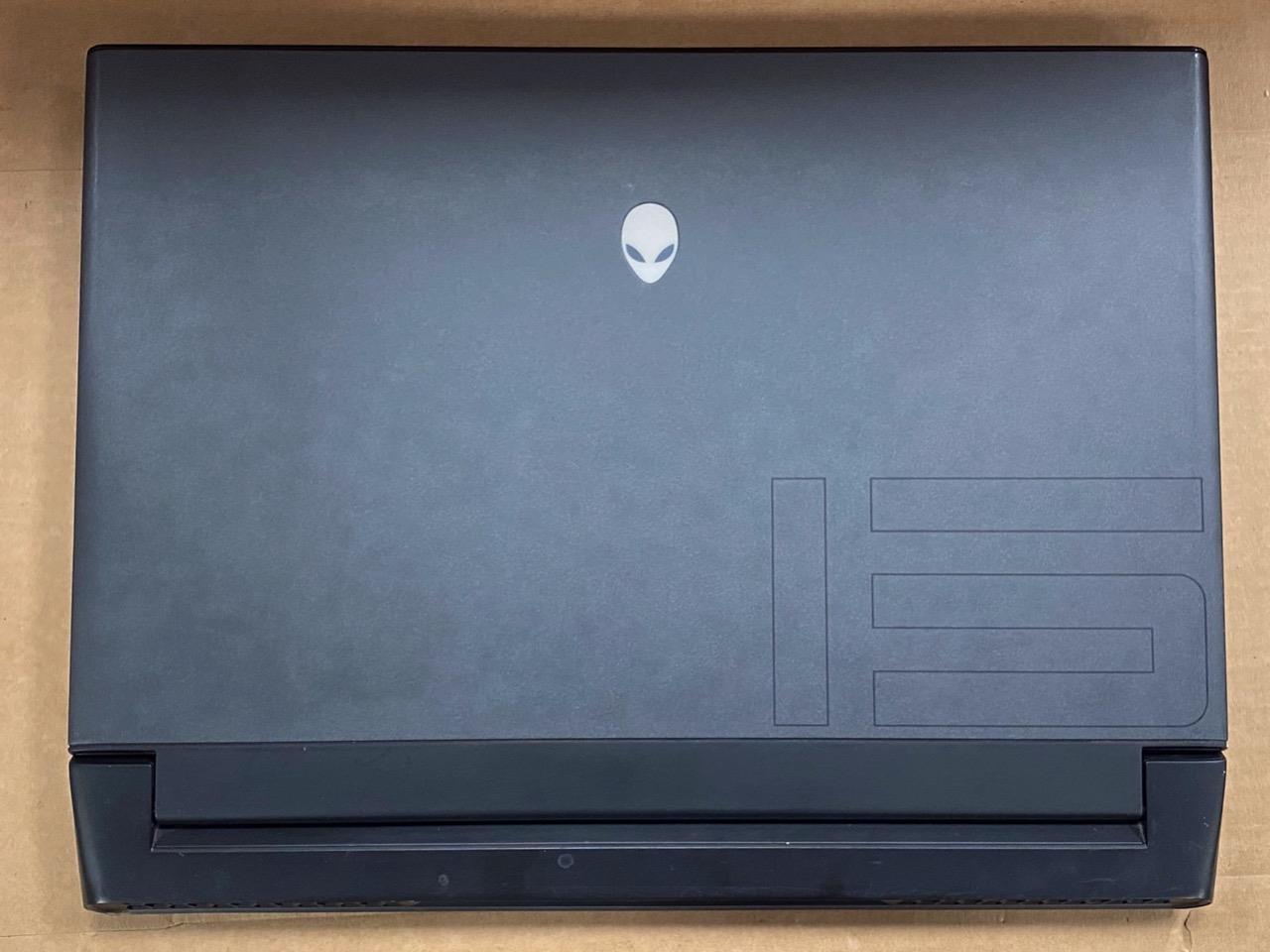ALIENWARE M15 R3 INTEL i7 10TH GEN 2.60GHz 16GB RAM 460GB SSD GAMING LAPTOP-USED